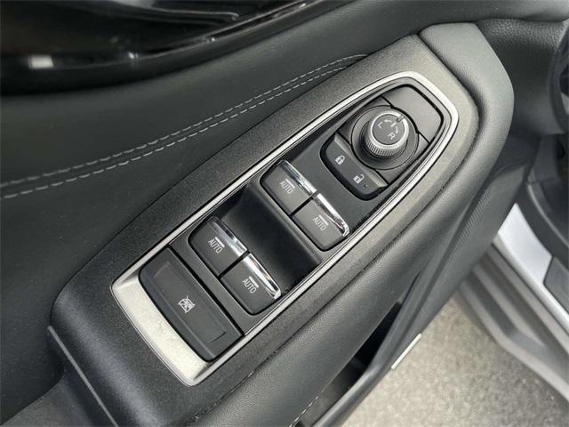 Photo of 2022 Ice Silver Metallic Subaru Outback