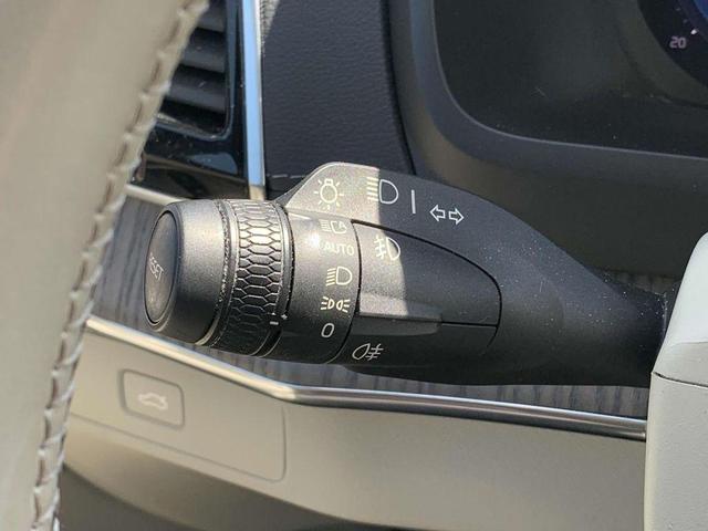 Photo of 2023 Silver Volvo XC90