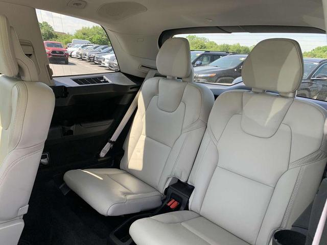 Photo of 2023 Silver Volvo XC90