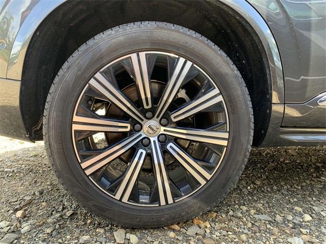 Photo of 2024 Gray Volvo XC90
