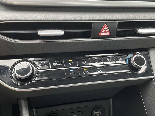 Photo of 2020 Phantom Black Hyundai SONATA