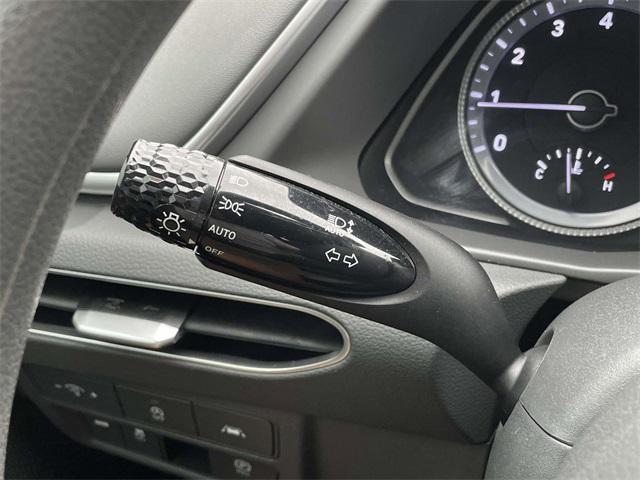 Photo of 2020 Phantom Black Hyundai SONATA