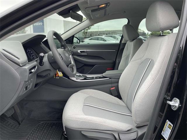 Photo of 2020 Phantom Black Hyundai SONATA