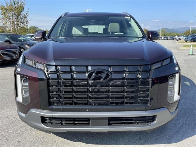 Photo of 2023 Burgundy Hyundai PALISADE