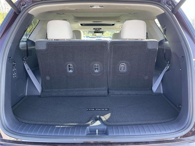 Photo of 2023 Burgundy Hyundai PALISADE