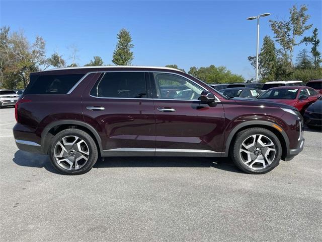 Photo of 2023 Burgundy Hyundai PALISADE