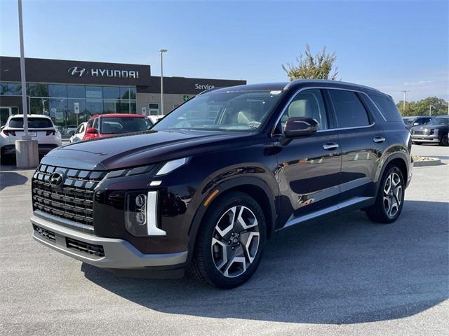 Photo of 2023 Burgundy Hyundai PALISADE