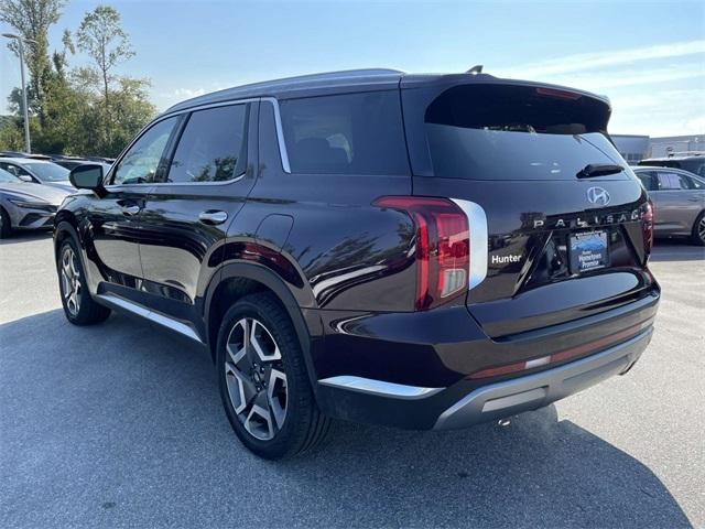 Photo of 2023 Burgundy Hyundai PALISADE
