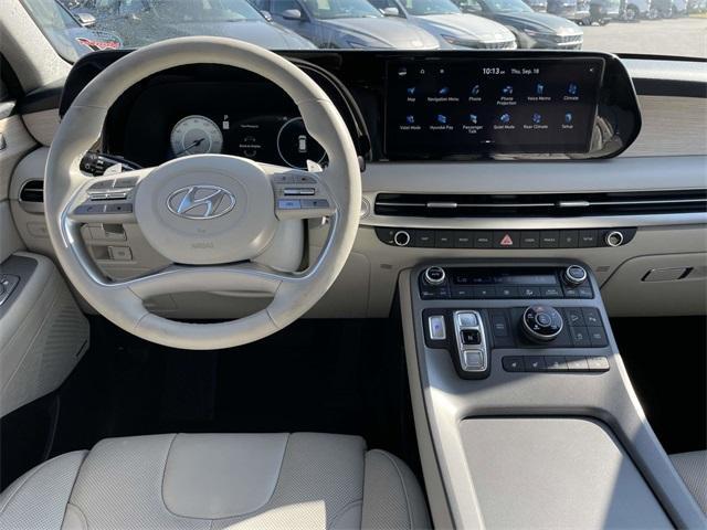 Photo of 2023 Burgundy Hyundai PALISADE