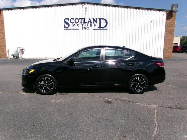 Photo of 2024 Super Black Nissan Sentra