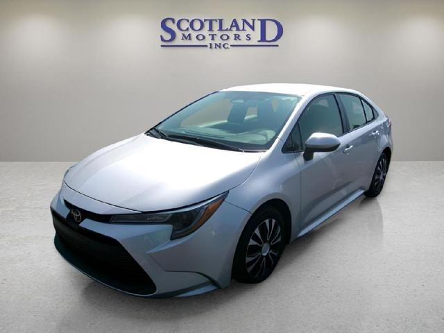 Photo of 2024 Classic Silver Metallic Toyota Corolla