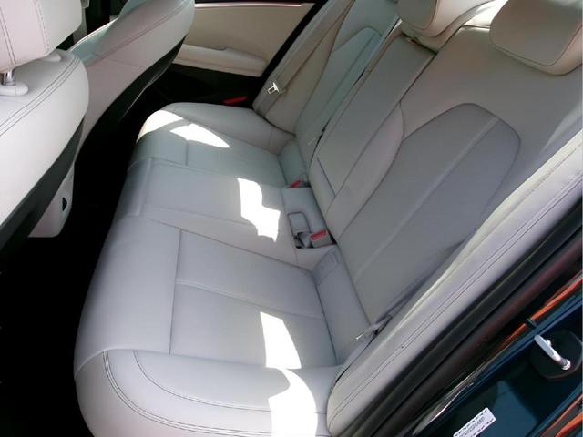 Photo of 2024 BLUE Genesis G70
