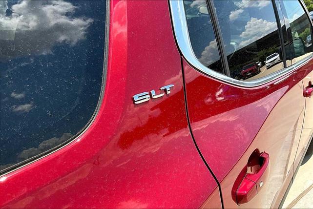 Photo of 2023 Volcanic Red GMC Acadia