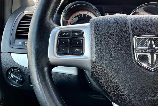 Photo of 2017 White Knuckle Clearcoat Dodge Grand Caravan