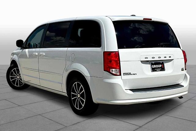 Photo of 2017 White Knuckle Clearcoat Dodge Grand Caravan