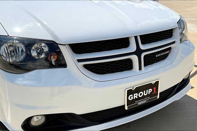 Photo of 2017 White Knuckle Clearcoat Dodge Grand Caravan