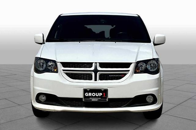 Photo of 2017 White Knuckle Clearcoat Dodge Grand Caravan