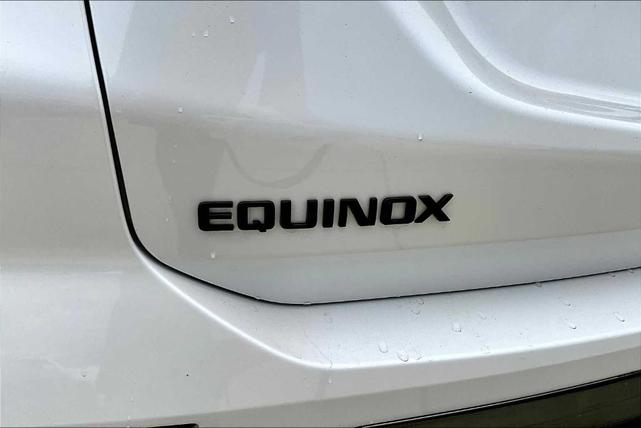 Photo of 2022 Iridescent Pearl Tricoat Chevrolet Equinox
