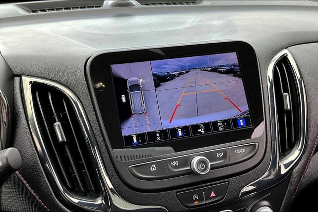 Photo of 2022 Iridescent Pearl Tricoat Chevrolet Equinox