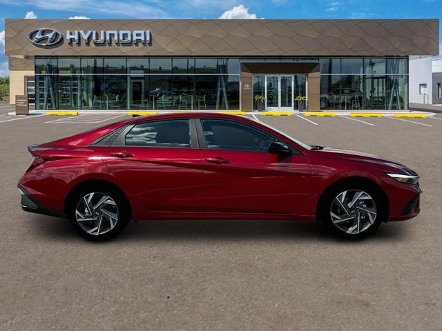 Photo of 2025 Red Hyundai ELANTRA