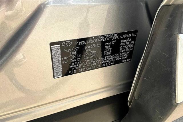 Photo of 2022 Shimmering Silver Hyundai SANTA FE