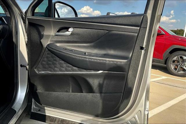 Photo of 2022 Shimmering Silver Hyundai SANTA FE
