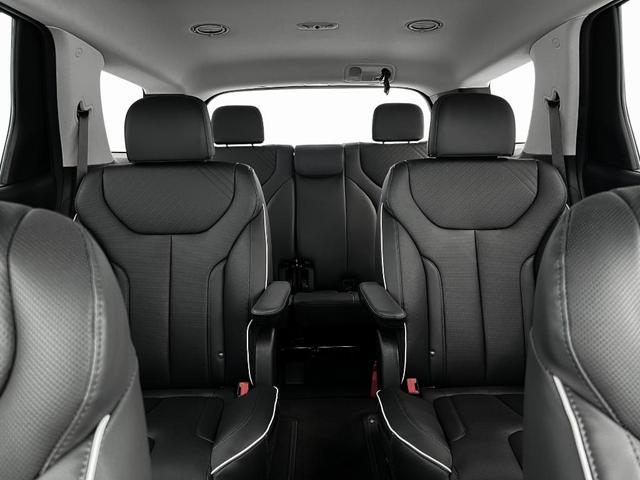 Photo of 2025 Silver Hyundai PALISADE