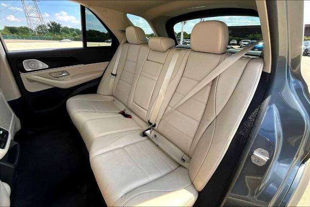Photo of 2020 Gray Metallic Mercedes-Benz GLE 350