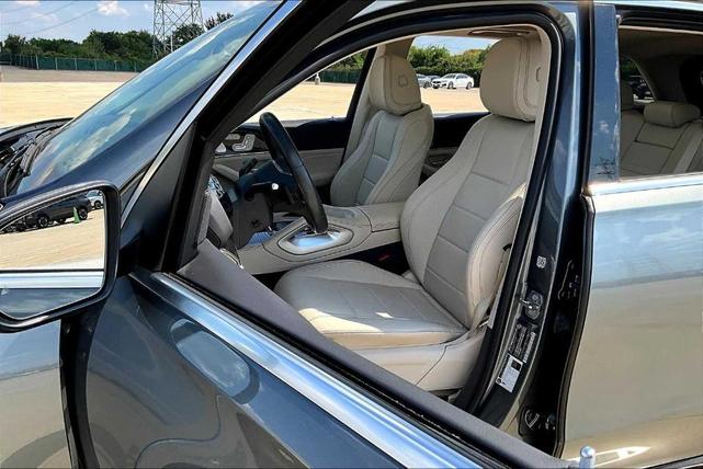 Photo of 2020 Gray Metallic Mercedes-Benz GLE 350