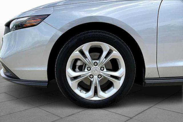 Photo of 2023 Lunar Silver Metallic Honda Accord