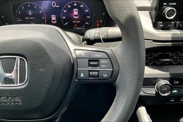 Photo of 2023 Lunar Silver Metallic Honda Accord