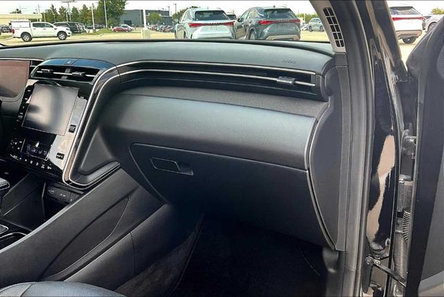 Photo of 2022 Phantom Black Hyundai TUCSON