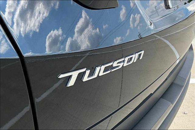 Photo of 2022 Phantom Black Hyundai TUCSON