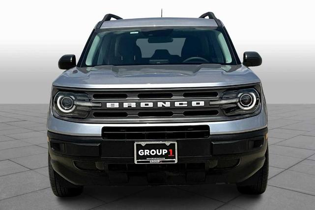 Photo of 2022 Iconic Silver Metallic Ford Bronco Sport