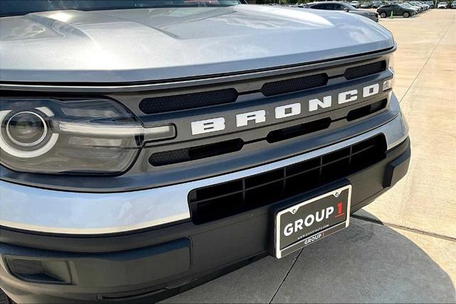 Photo of 2022 Iconic Silver Metallic Ford Bronco Sport