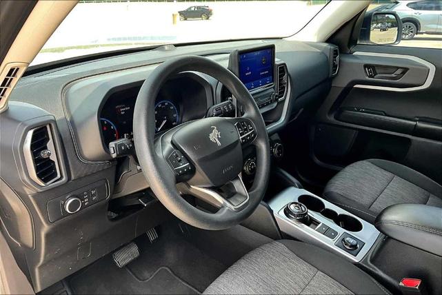 Photo of 2022 Iconic Silver Metallic Ford Bronco Sport