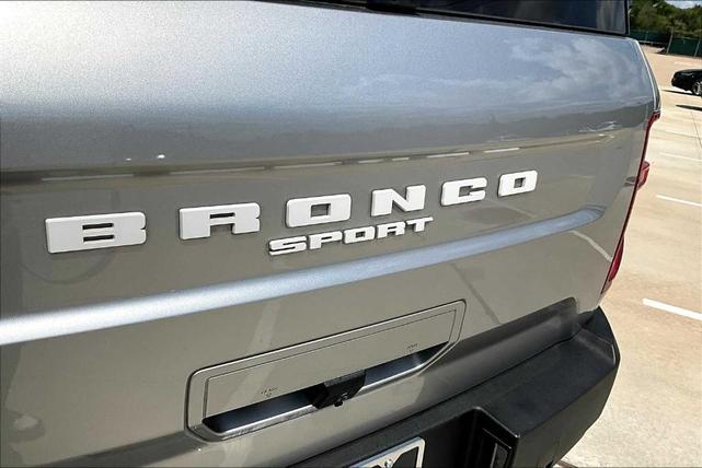Photo of 2022 Iconic Silver Metallic Ford Bronco Sport
