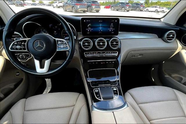 Photo of 2020 Polar White Mercedes-Benz GLC 300