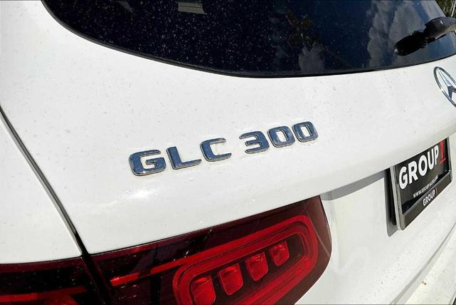 Photo of 2020 Polar White Mercedes-Benz GLC 300