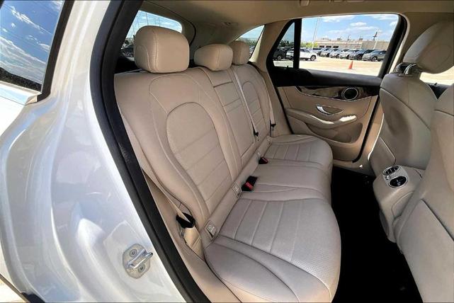 Photo of 2020 Polar White Mercedes-Benz GLC 300