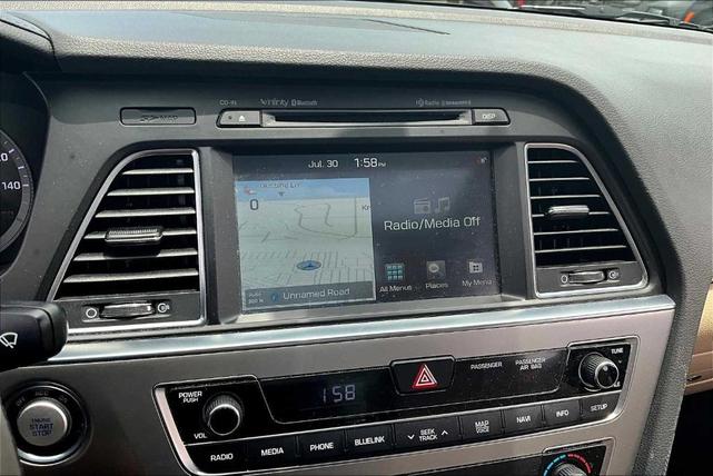 Photo of 2017 Phantom Black Hyundai SONATA