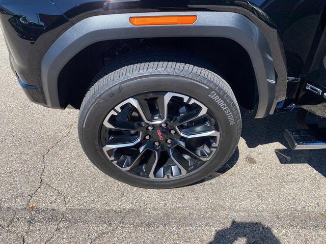 Photo of 2023 Onyx Black GMC Canyon