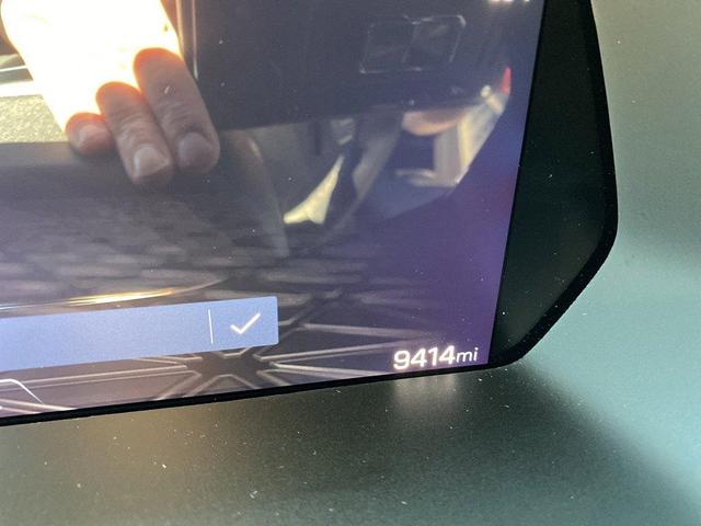 Photo of 2023 Onyx Black GMC Canyon