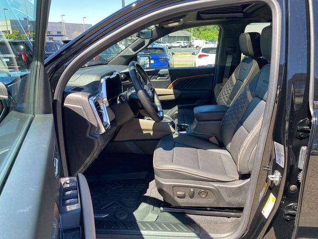 Photo of 2023 Onyx Black GMC Canyon