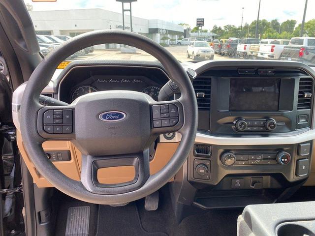 Photo of 2023 Agate Black Metallic Ford F-150