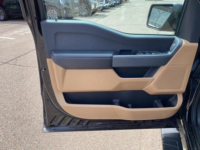 Photo of 2023 Agate Black Metallic Ford F-150