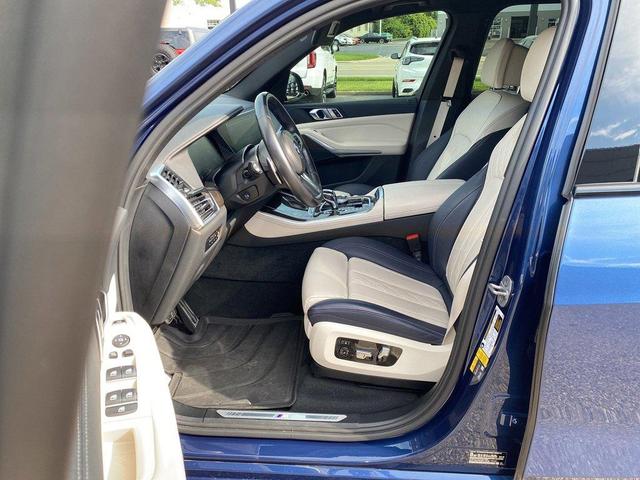 Photo of 2022 Phytonic Blue Metallic BMW X5 PHEV