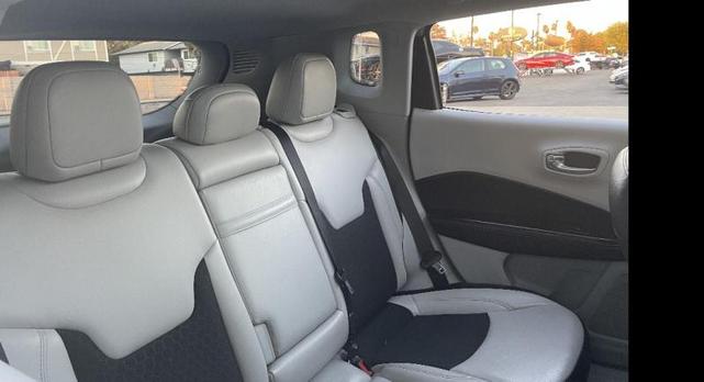Photo of 2019 Silver Jeep Compass