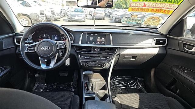Photo of 2020 White Kia Optima