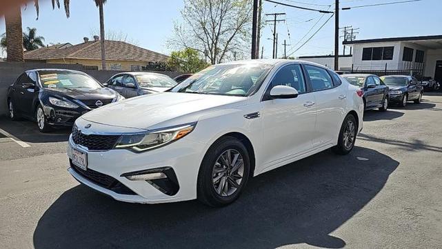 Photo of 2020 White Kia Optima